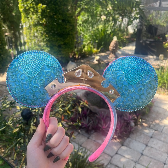 Custom Rhinestone Sleeping Beauty Disney Ears - Picture 9 of 9